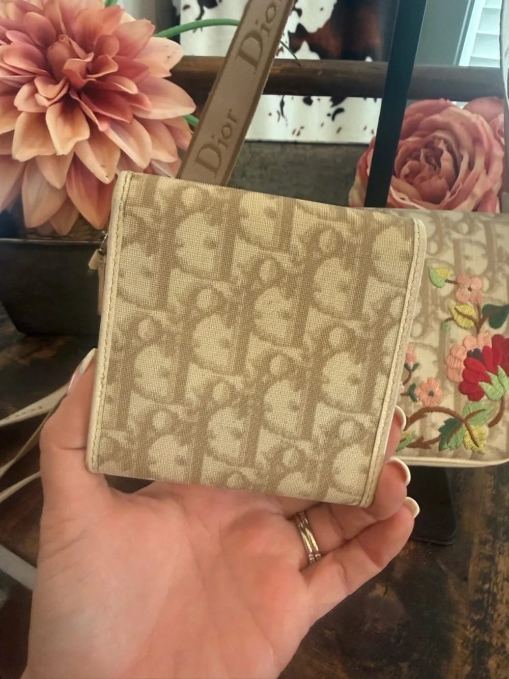 Dior Beige Trotter Floral-Embroidered Crossbody w/COA & Matching Wallet BOD1024 - Picture 14 of 16